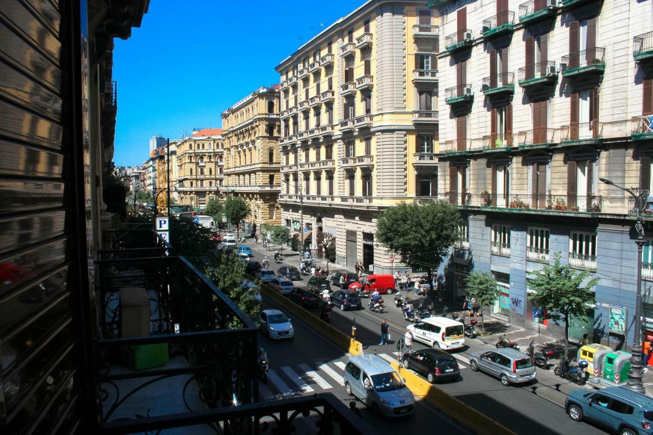 Bianchi Mediterranei B&B Napoli Ngoại thất bức ảnh