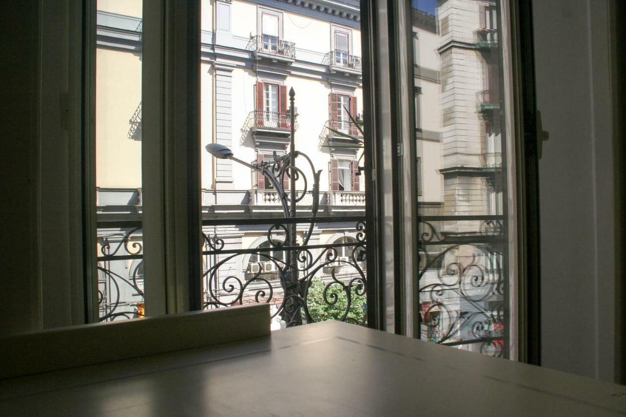 Bianchi Mediterranei B&B Napoli Ngoại thất bức ảnh