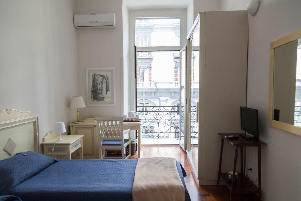 Bianchi Mediterranei B&B Napoli Ngoại thất bức ảnh