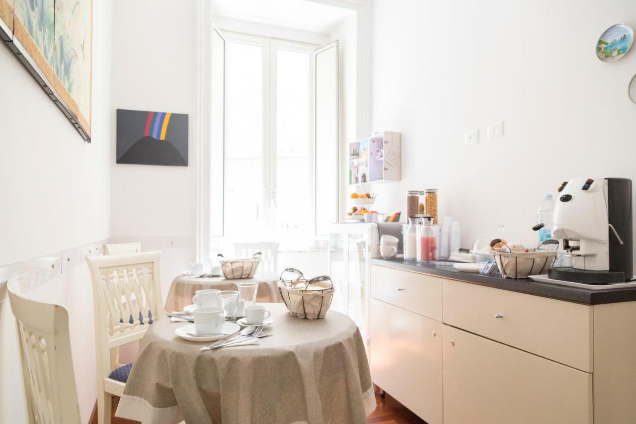 Bianchi Mediterranei B&B Napoli Ngoại thất bức ảnh