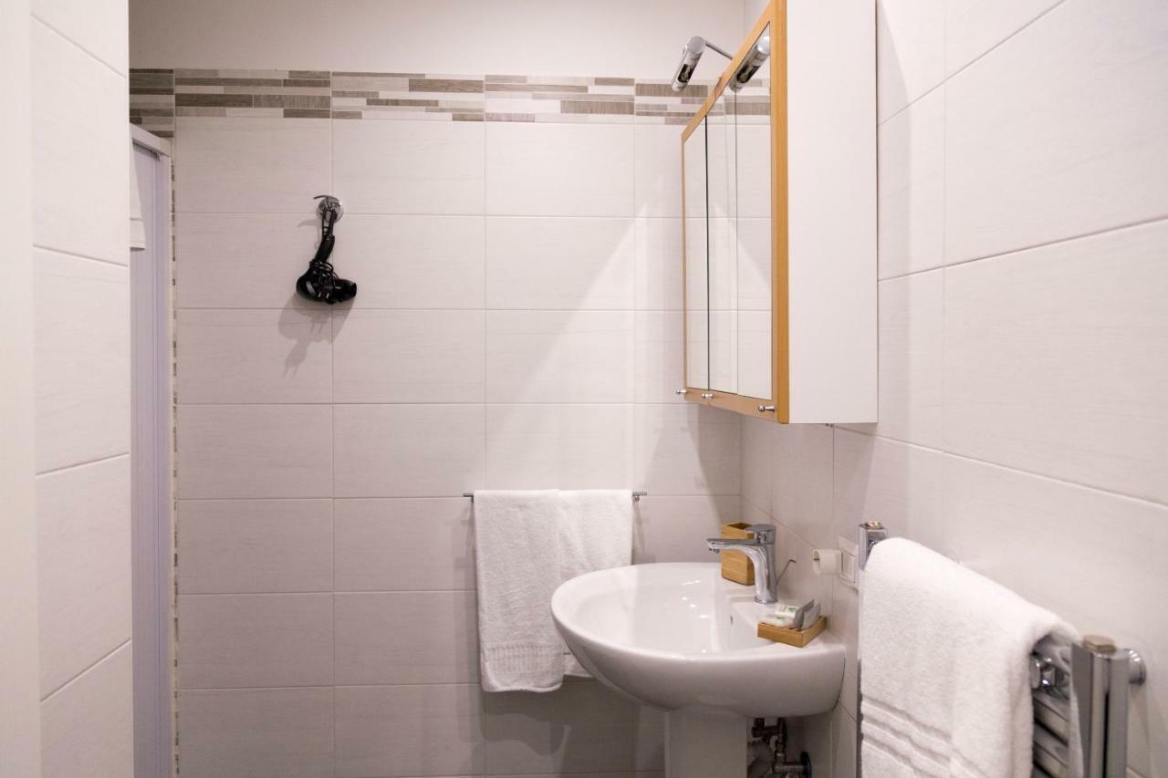 Bianchi Mediterranei B&B Napoli Ngoại thất bức ảnh
